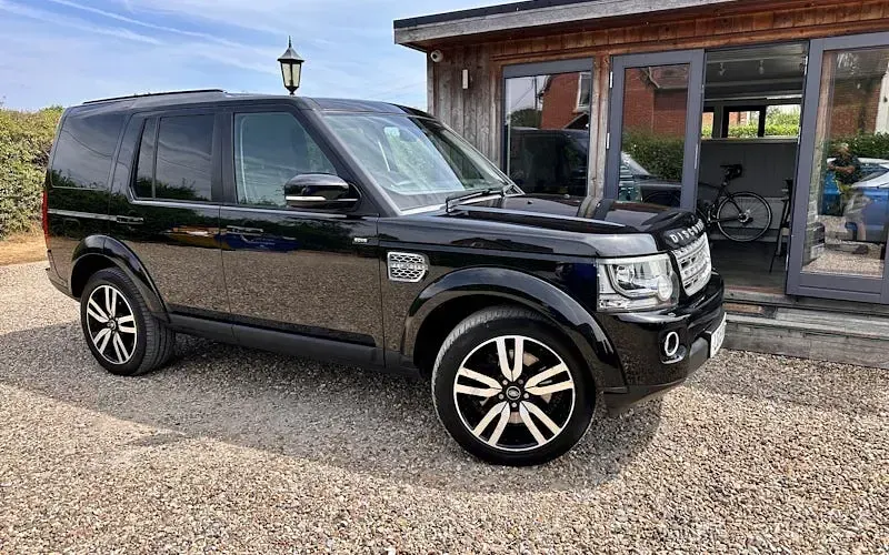 Used Land Rover Discovery 4 HSE 256 HP (188 kW) 2015 SUV