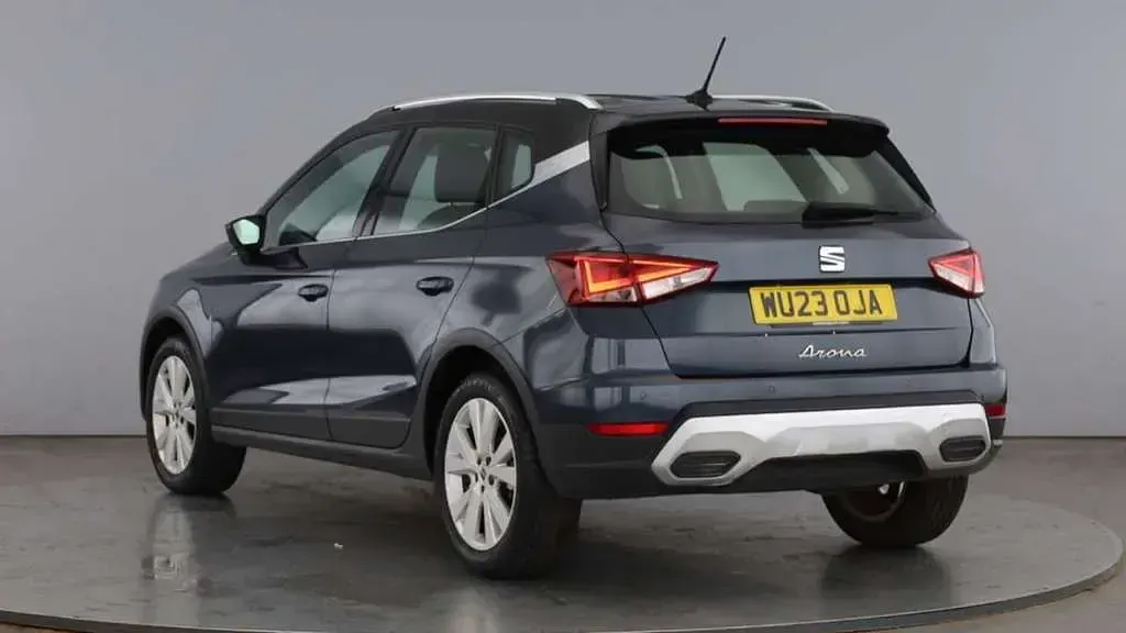 Used Seat Arona Xperience 110 HP (80 kW) 2023 Grey SUV