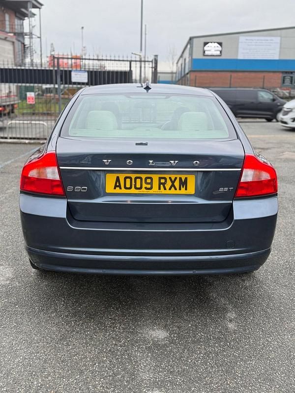 Used Volvo S80 SE 2009 Blue Sedan