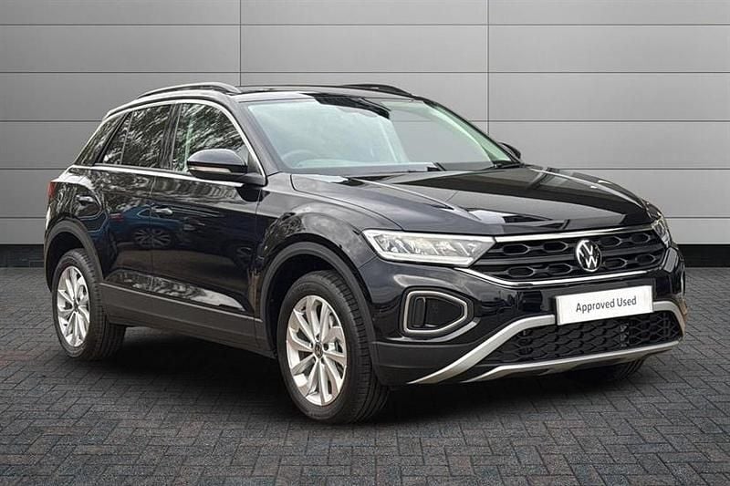 Grenadilla black Used 2025 VW T-Roc Match SUV | £27,595 (A bit pricey) - Image 1/3