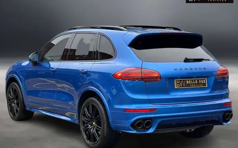 Used Porsche Cayenne 262 HP (192 kW) 2016 Blue SUV