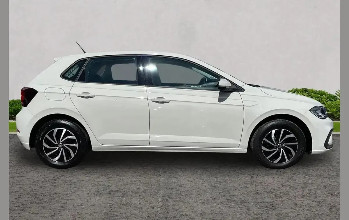 Used VW Polo Life 95 HP (69 kW) 2024 Grey Hatchback