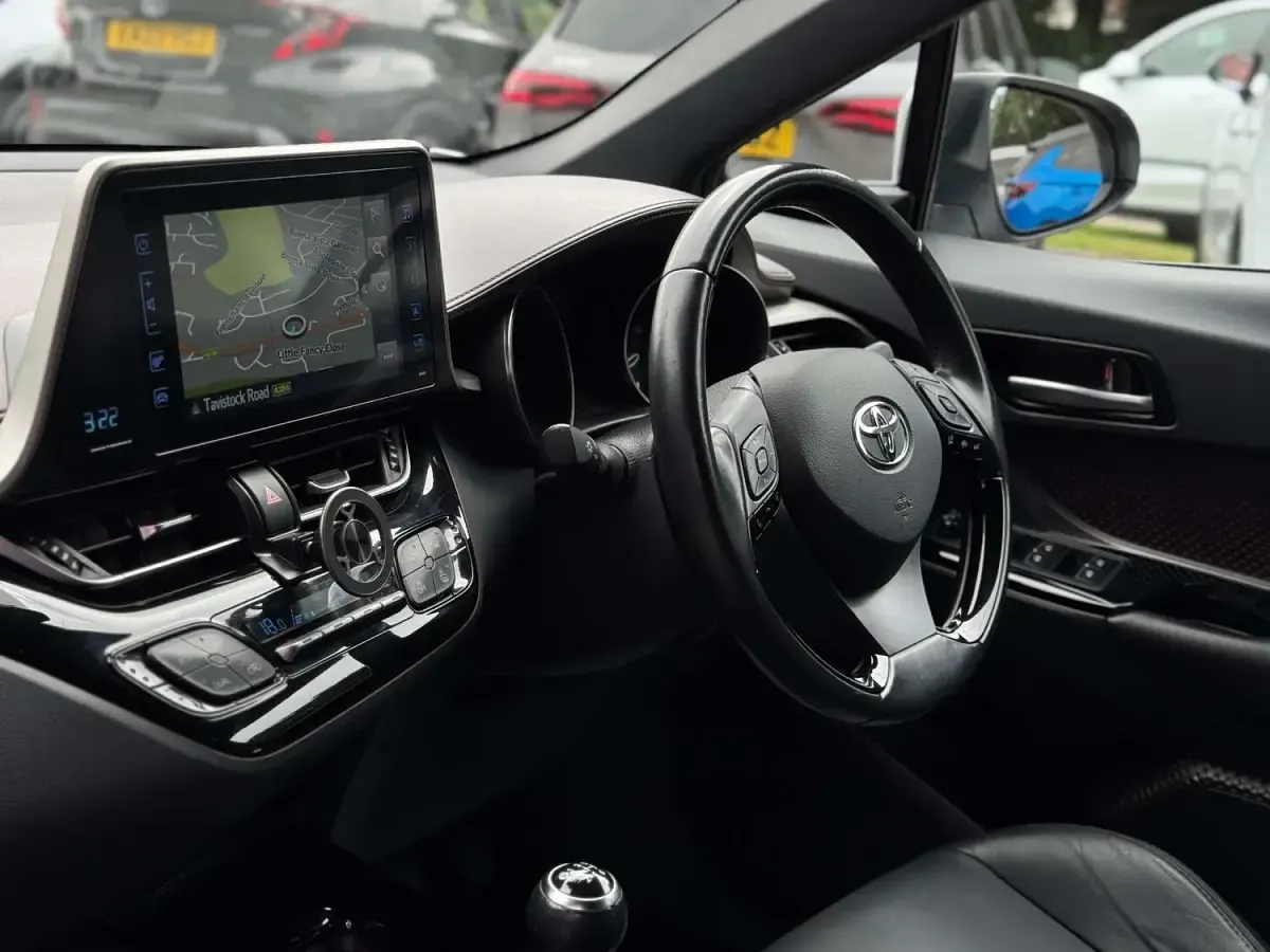 Used Toyota C-HR 2019 Silver SUV