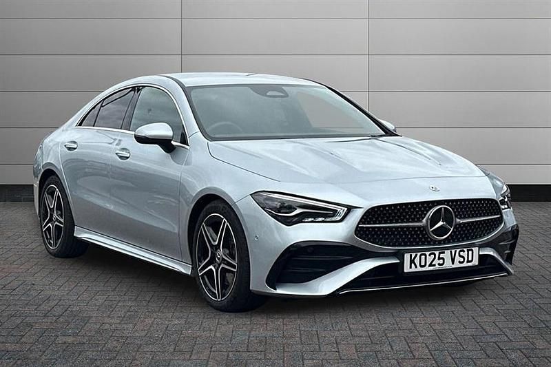 Used Mercedes CLA200 Executive 163 HP (119 kW) 2025 Silver Sedan