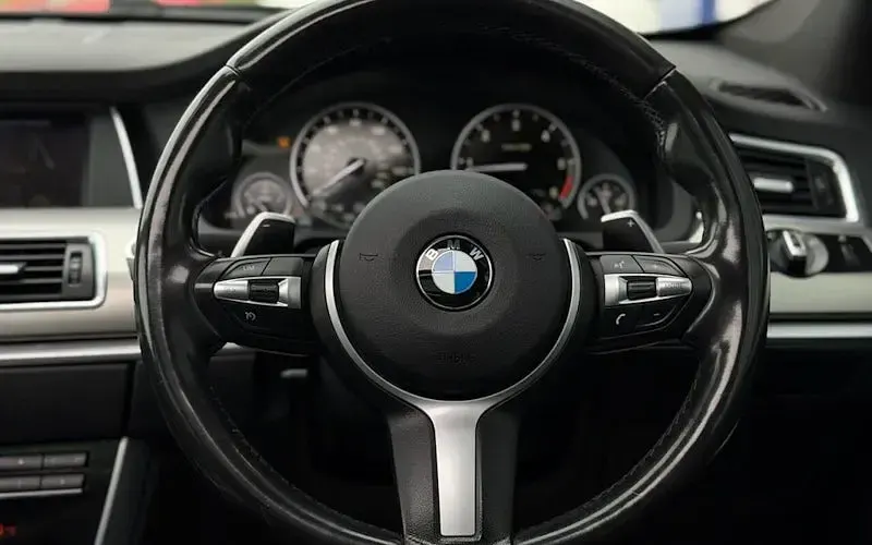 Used BMW 520 M Sport 184 HP (135 kW) 2015 Black Hatchback