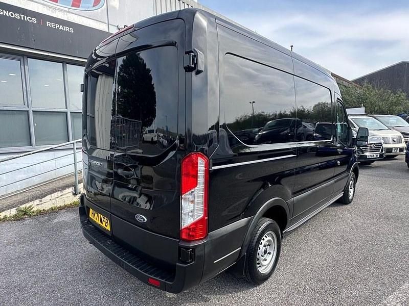 Usado Ford Transit Trend 130 CV (95 kW) 2021 Negro Van