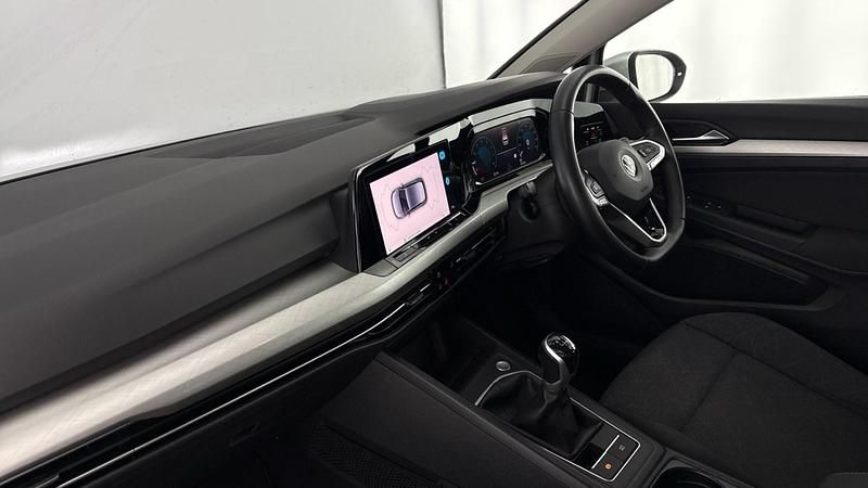 Used VW Golf VII Life 130 HP (95 kW) 2021 Silver Hatchback