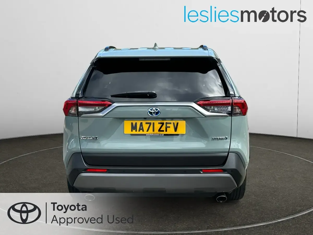 Used Toyota RAV4 Design 2021 Green SUV