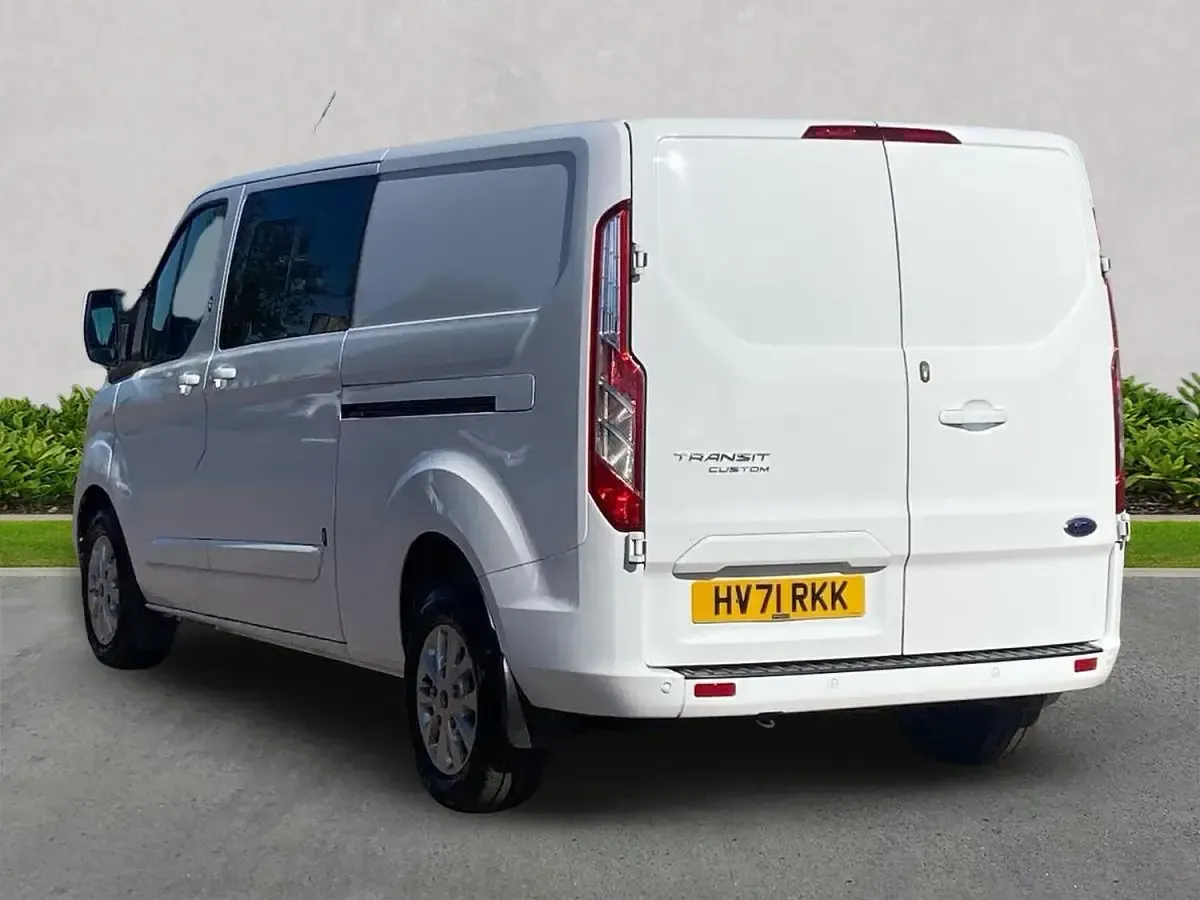 Used Ford Transit Custom Limited 130 HP (95 kW) 2021 White Van