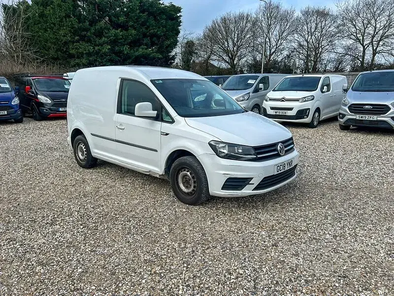 Usado VW Caddy Trendline 2018 Branco Monovolume