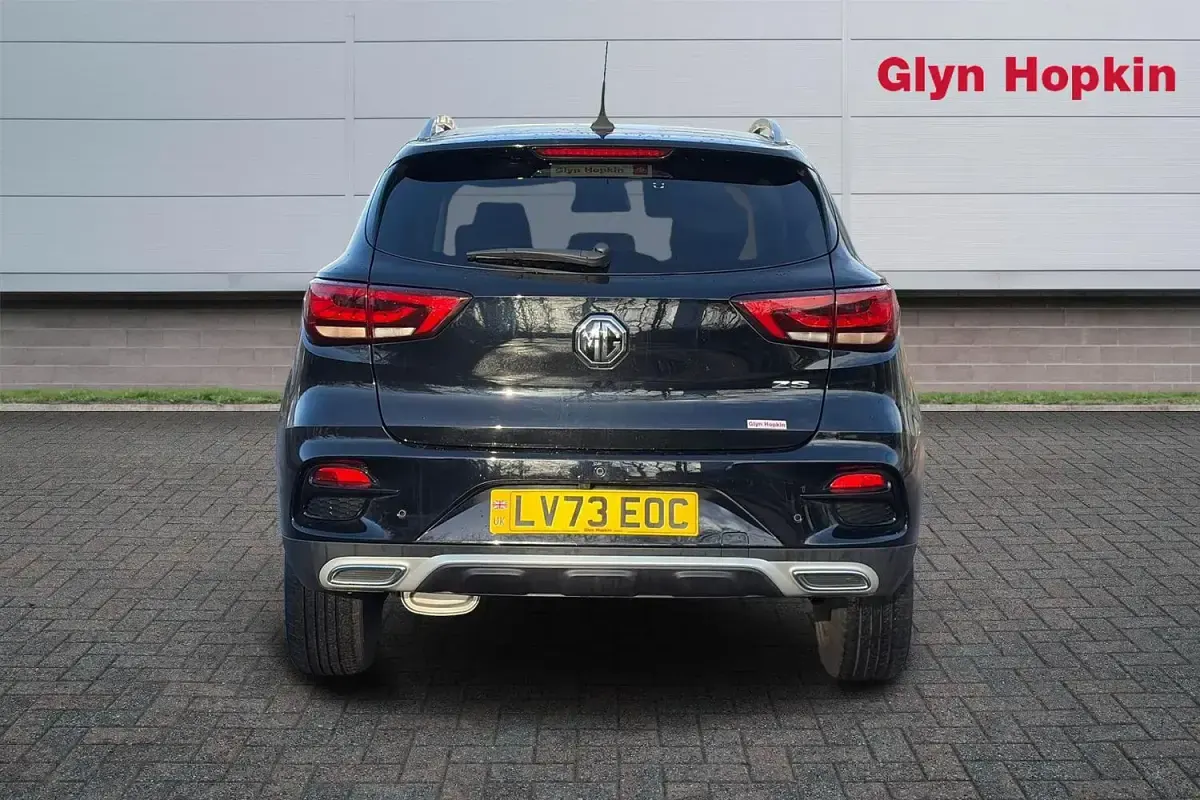 Used MG ZS Exclusive 111 HP (81 kW) 2023 Black SUV