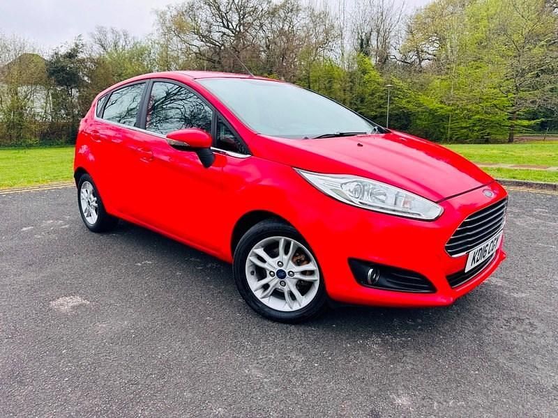 Used Ford Fiesta Zetec 2016 Red Hatchback