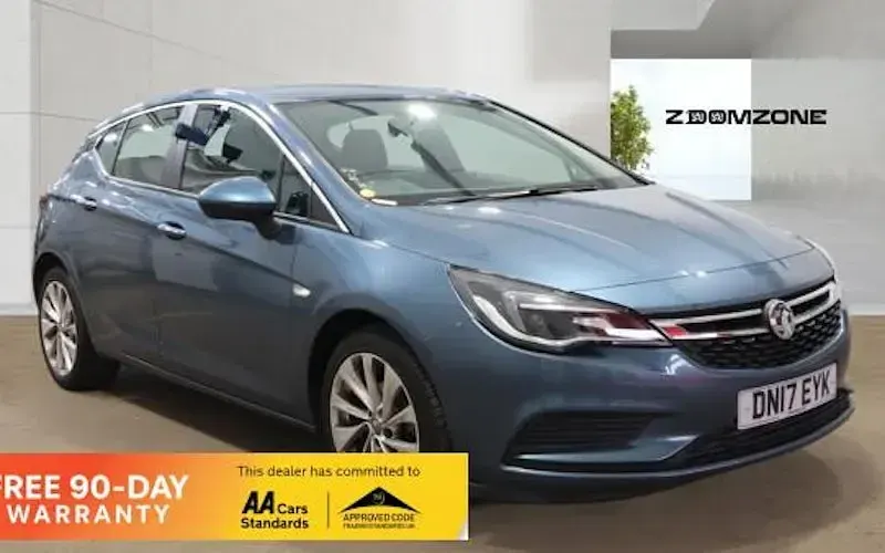 Käytetty Vauxhall Astra Design Edition 125 HP (91 kW) 2019 Viistoperä