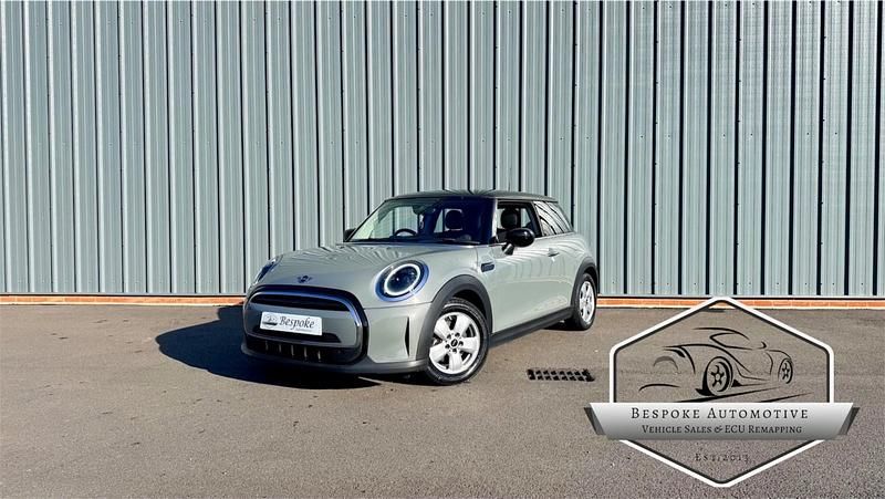 Begagnad Mini Cooper Classic 2022 Grå Halvkombi