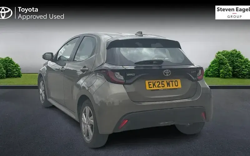Used Toyota Yaris 116 HP (85 kW) 2025 Black Hatchback