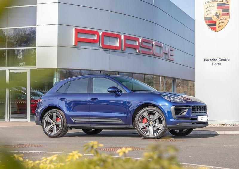 Used Porsche Macan 380 HP (279 kW) 2023 Blue SUV