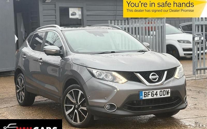 Used 2017 Nissan Qashqai Tekna SUV | £7,195 (Good price) - Image 1/3