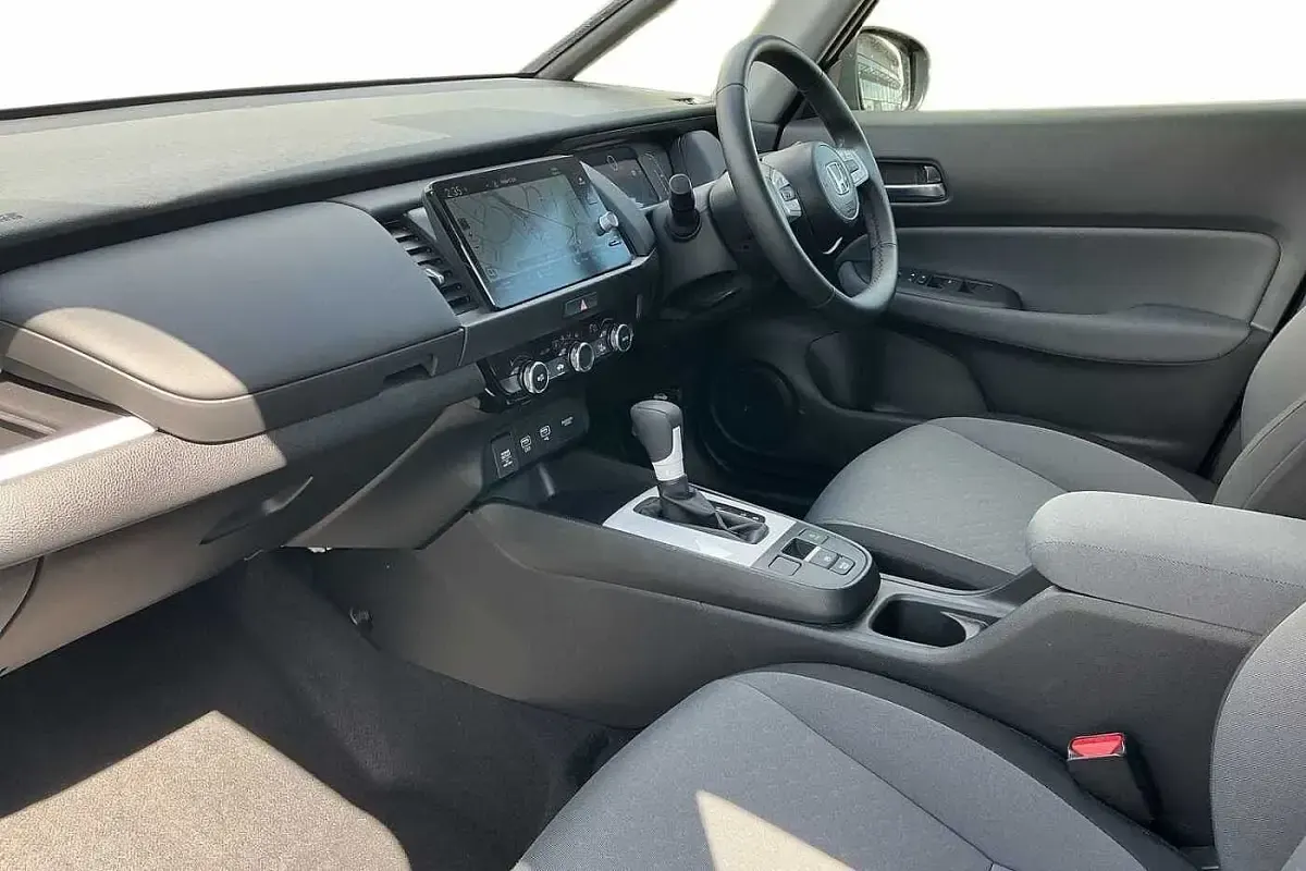 Używany Honda Jazz Elegance 122 KM (89 kW) 2025 Niebieski Hatchback