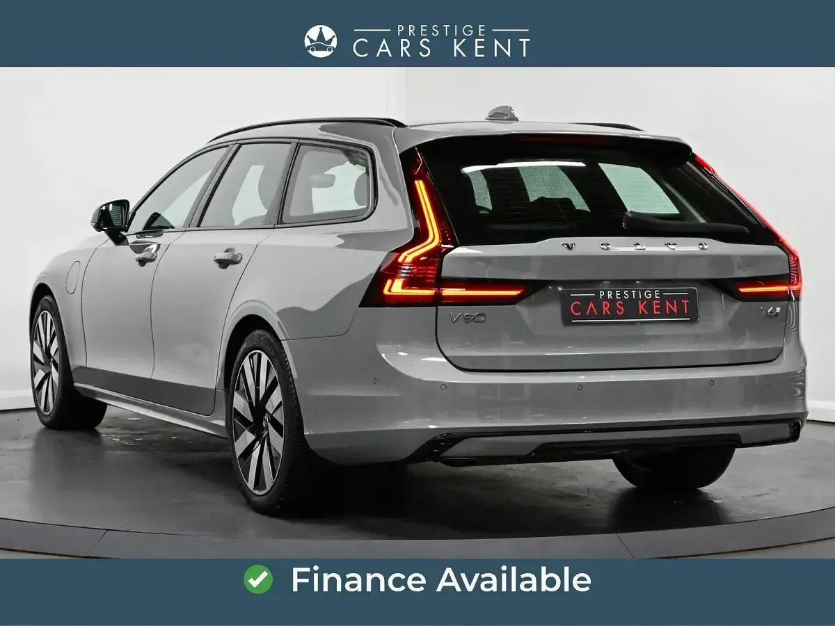 Used Volvo V90 Plus 350 HP (257 kW) 2025 Grey Estate