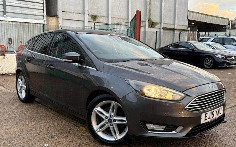 Used Ford Focus Titanium 125 HP (91 kW) 2016 Hatchback
