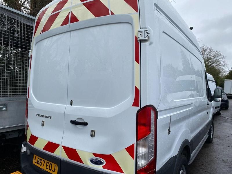 Used Ford Transit 130 HP (95 kW) 2018 White Van