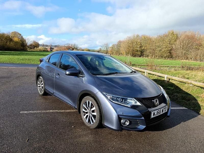 Blue Used 2016 Honda Civic SE Plus Hatchback | £5,500 (Fair price) - Image 1/4