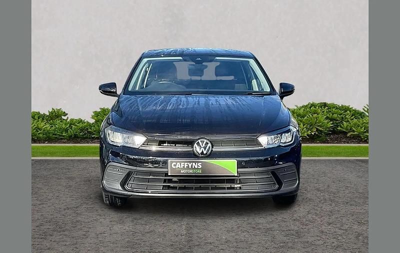 Used VW Polo Life 94 HP (69 kW) 2023 Black Hatchback