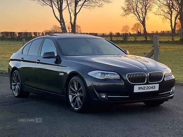 Grey Used 2010 BMW 530 Comfort Edition Sedan | £6,995 - Image 1/4