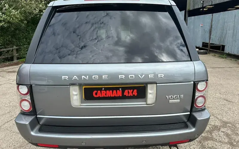 Used Land Rover Range Rover Vogue 313 HP (230 kW) 2011 Grey SUV