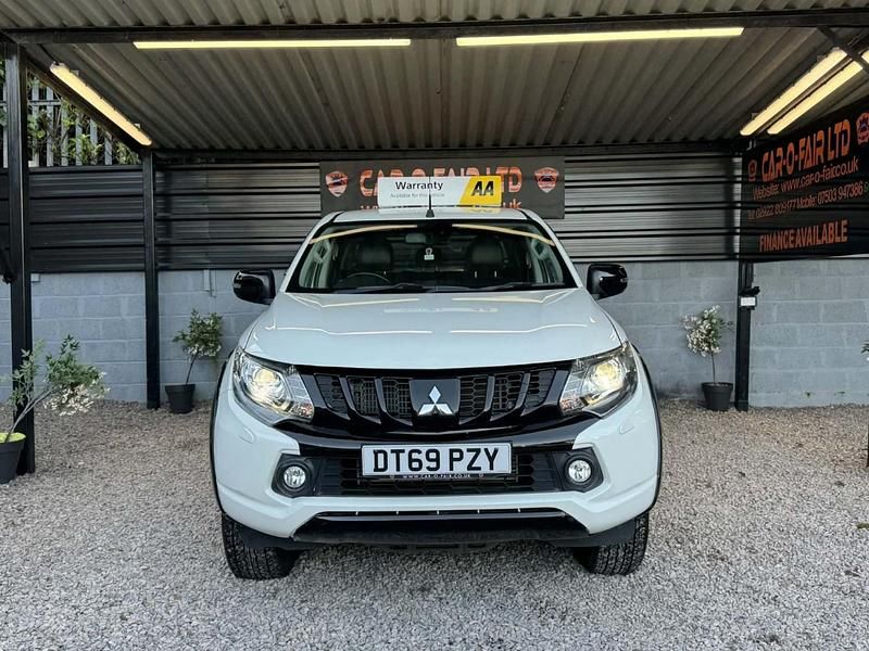 Used Mitsubishi L200 181 HP (133 kW) 2020 White Pickup