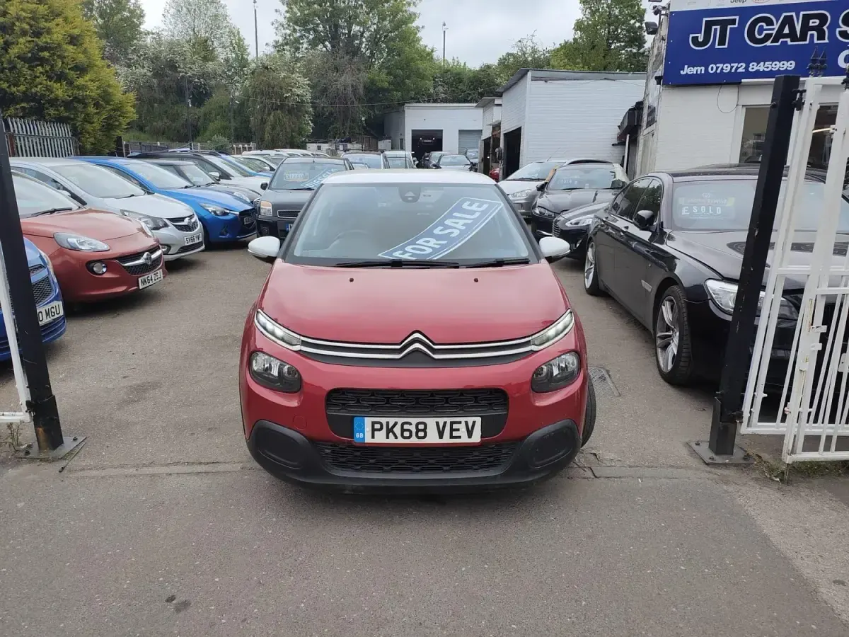 Begagnad Citroën C3 Feel 2018 Röd Halvkombi