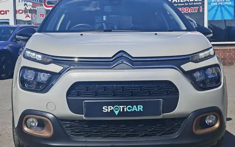 Usado Citroën C3 PureTech 83 HP (61 kW) 2023 Castanho Citadino