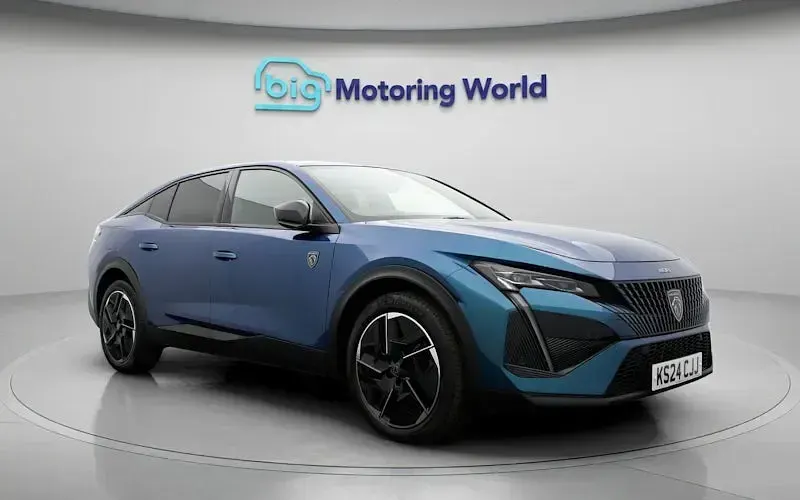 Gebraucht Peugeot 408 GT 131 PS (96 kW) 2024 Blau SUV