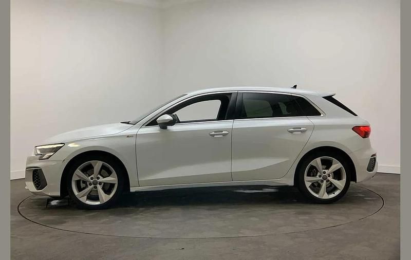 Used Audi A3 S-Line 147 HP (108 kW) 2020 White Sedan