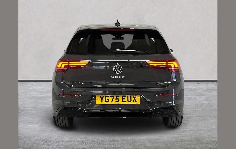 Used VW Golf VIII R-line 147 HP (108 kW) 2025 Grey Hatchback