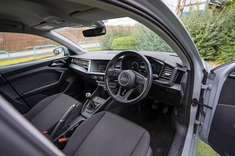 Used Audi A1 Sportback Design 95 HP (69 kW) 2023 Grey Hatchback