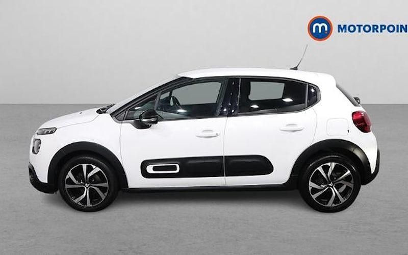 Used Citroën C3 PureTech 83 HP (61 kW) 2024 White Hatchback