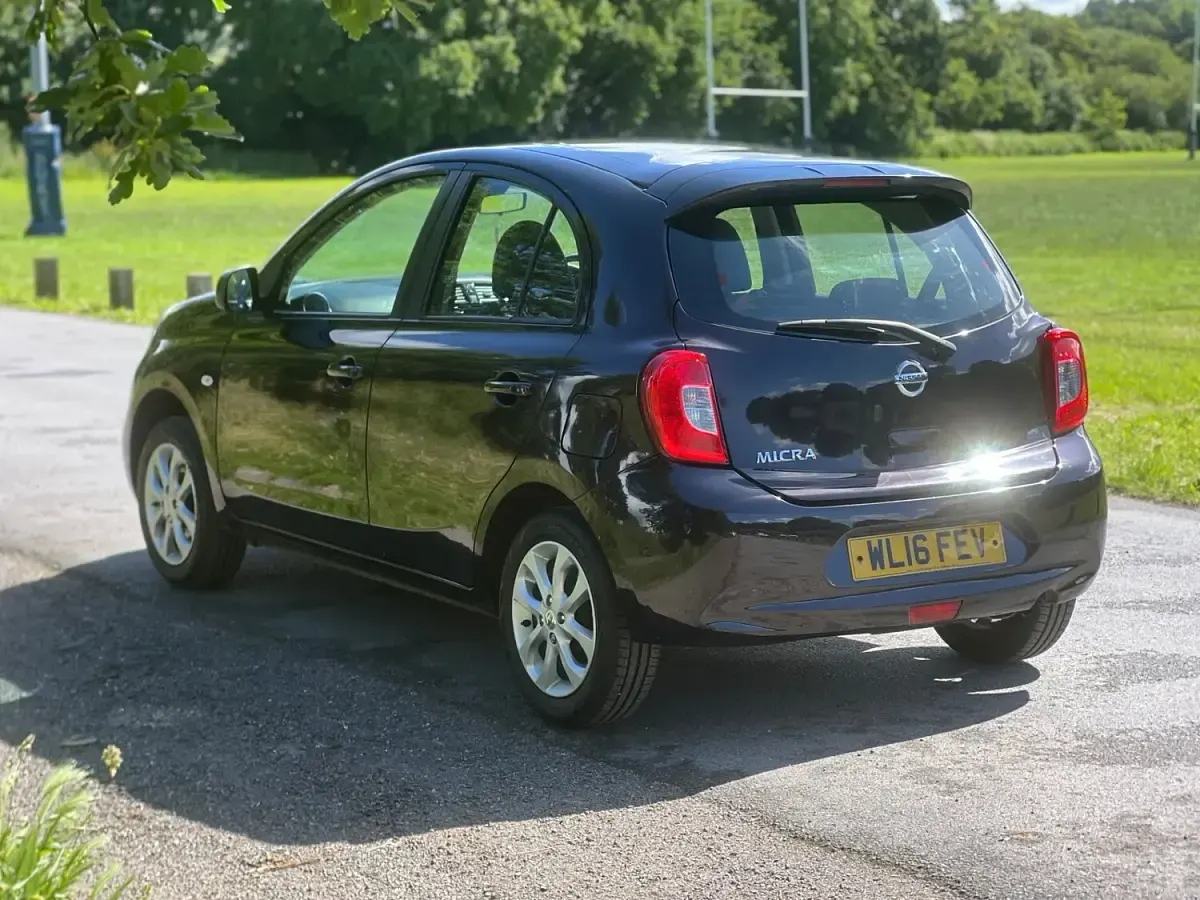 Used Nissan Micra Acenta 80 HP (58 kW) 2016 Black Hatchback