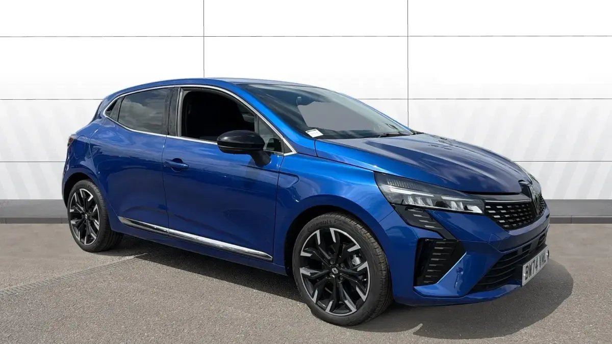 Used Renault Clio Techno 143 HP (105 kW) 2025 Hatchback