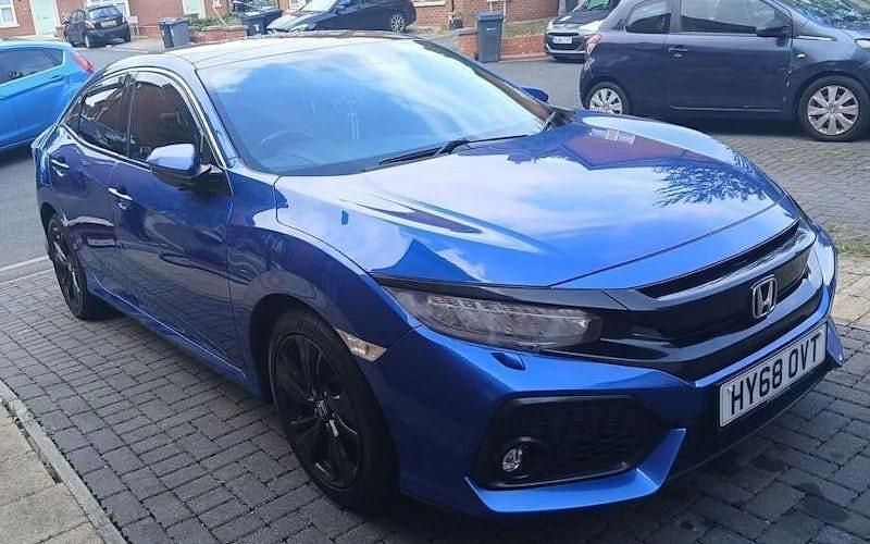 Used 2021 Honda Civic EX Hatchback | £10,488 (Fair price) - Image 1/4