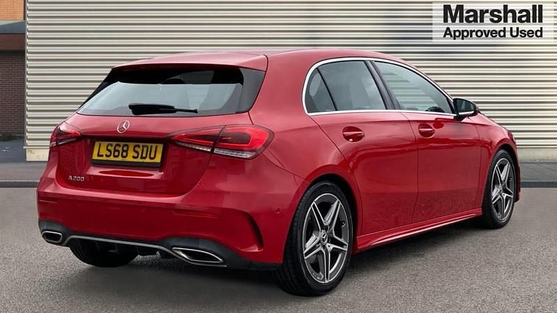 Usado Mercedes A200 Executive 163 HP (119 kW) 2018 Vermelho