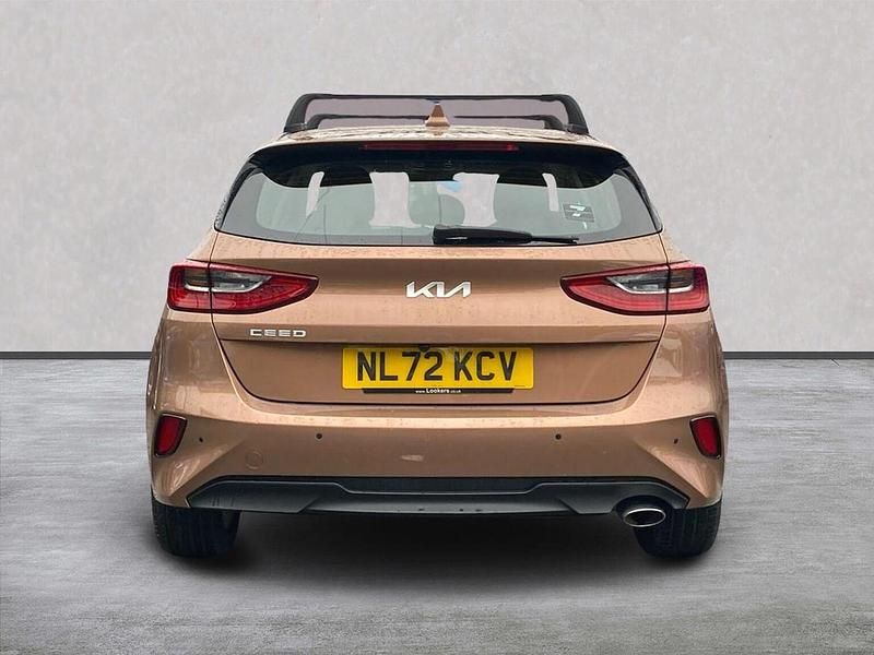 Used Kia Ceed 118 HP (86 kW) 2022 Bronze Hatchback