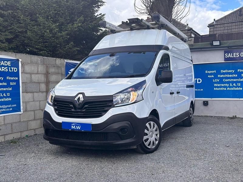 Begagnad Renault Trafic Business 2019 Vit Minibuss