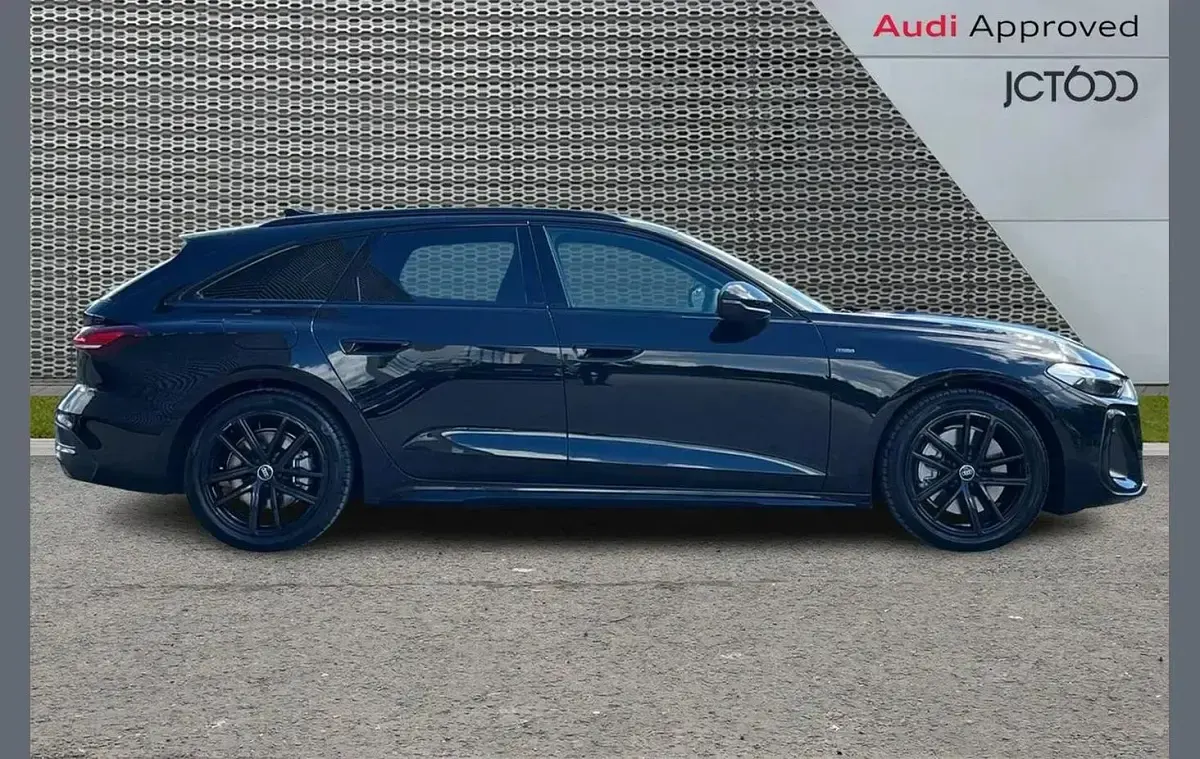 Used Audi A5 Comfort 295 HP (216 kW) 2026 Black Estate