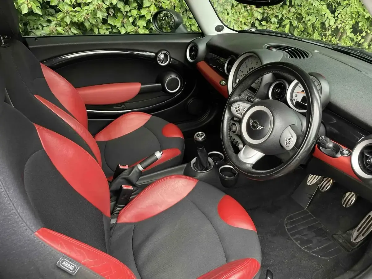 Used Mini Cooper S Hatch 2007 Astroblack metallic Hatchback