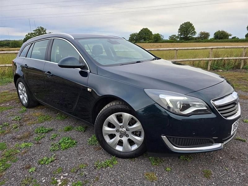 Green Used 2015 Vauxhall Insignia Estate | £3,000 - Image 1/4