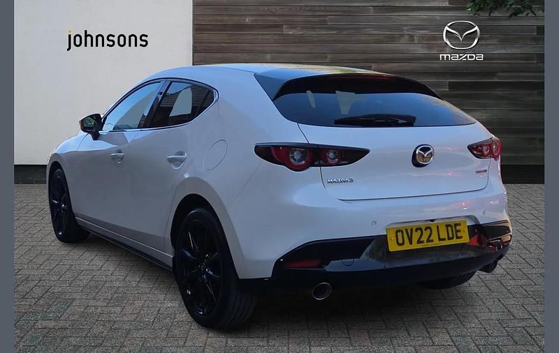 Used Mazda 3 Inclusive 183 HP (134 kW) 2022 White Hatchback