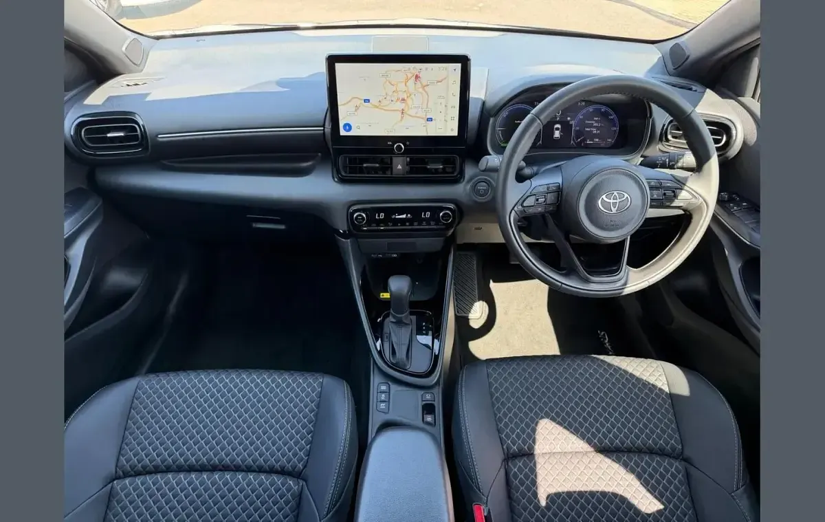 New Toyota Yaris 128 HP (94 kW) 2026 Grey Hatchback