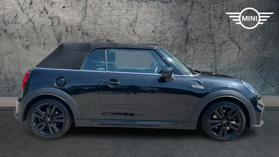Used Mini Cooper S Cabriolet Sport 176 HP (129 kW) 2023 Black Cabriolet