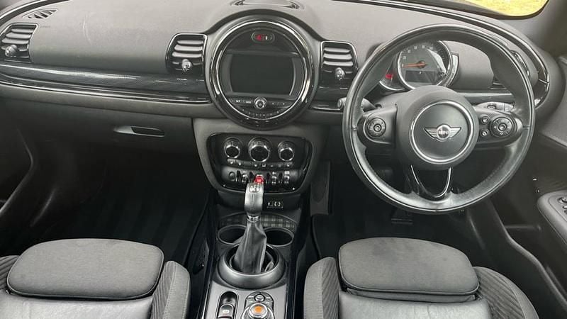 Image 4/4